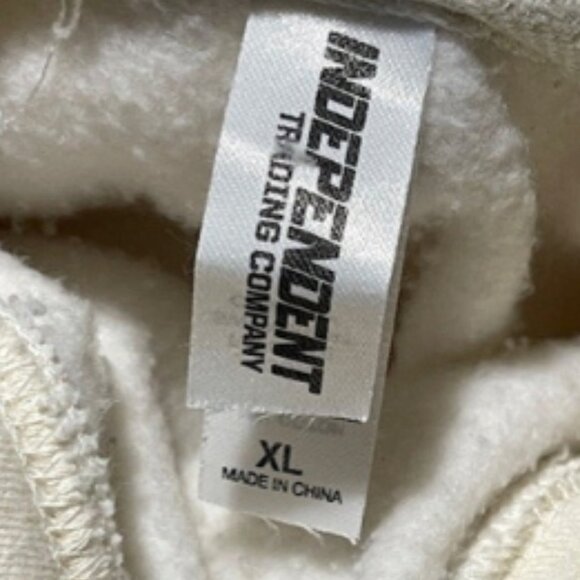 Quiet Storm Surf Shop hoodie size XL - Picture 3 of 4